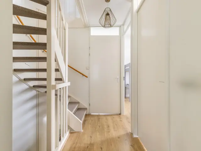 Hemelboog Binnen 37, HEERHUGOWAARD