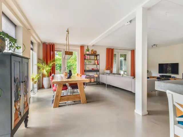 Hemelboog Binnen 37, HEERHUGOWAARD