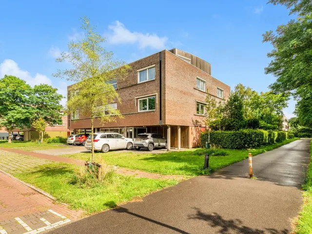 Wethouder Tomsonbos 48, HEILOO