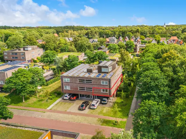 Wethouder Tomsonbos 48, HEILOO