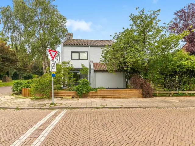 Karshoffstraat 10, HEEMSKERK