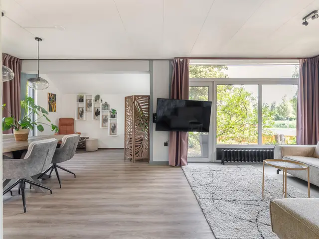 Karshoffstraat 10, HEEMSKERK