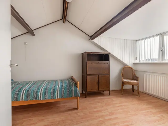 Westergeest 105, UITGEEST