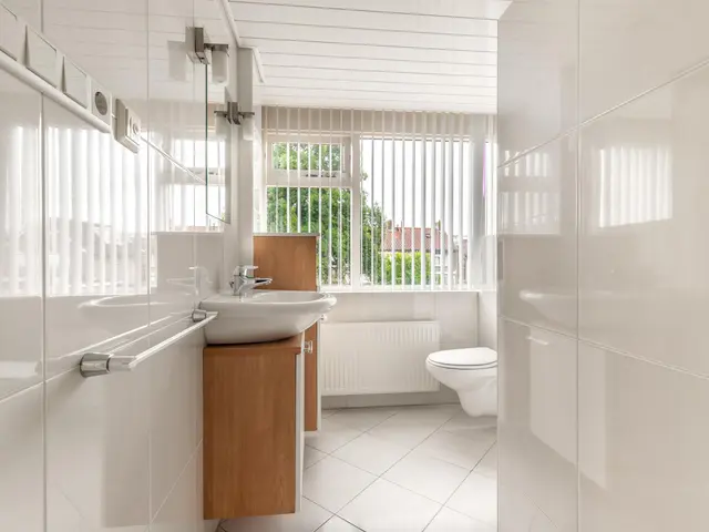 Westergeest 105, UITGEEST