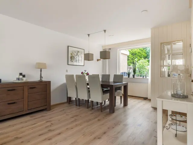 Westergeest 105, UITGEEST