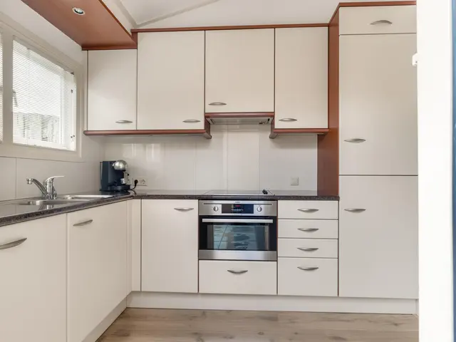 Westergeest 105, UITGEEST