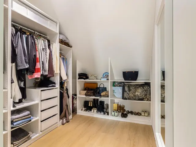 Weegbree 22, HEILOO