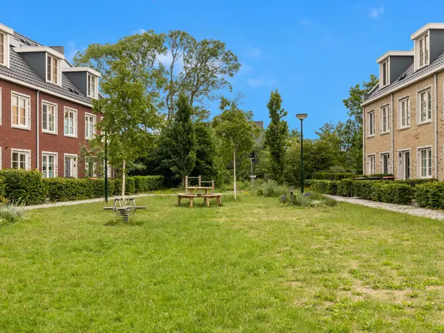 Weegbree 22, HEILOO