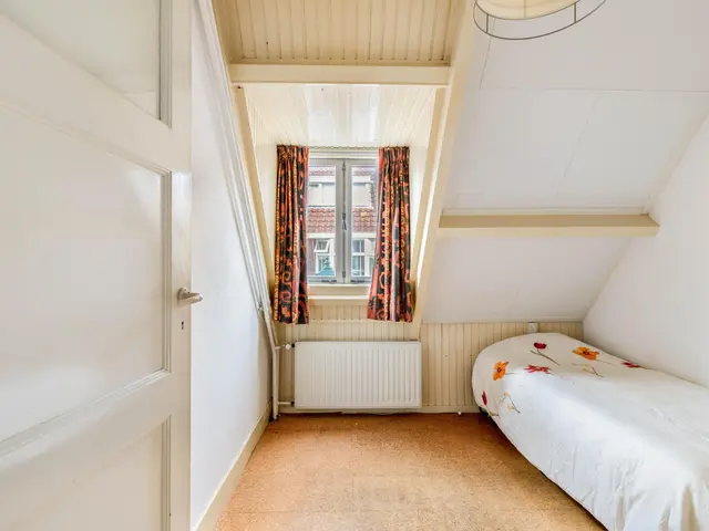 Arendsweg 63, BEVERWIJK