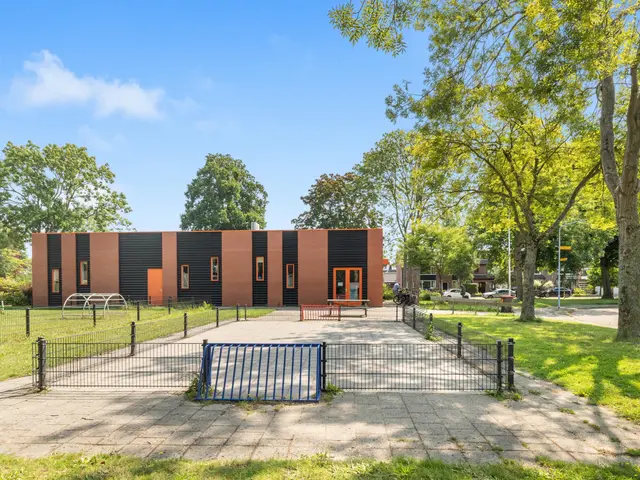 Admiraal de Ruyterlaan 11, CASTRICUM