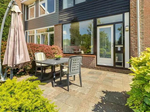 Paltrokstraat 11, UITGEEST