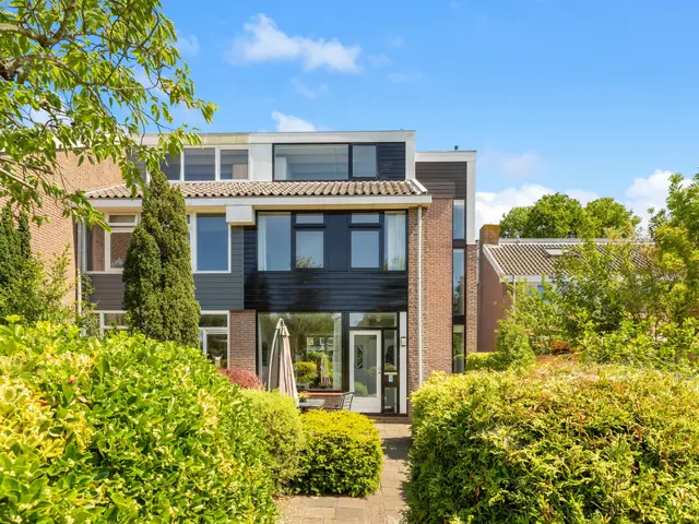 Paltrokstraat 11, UITGEEST