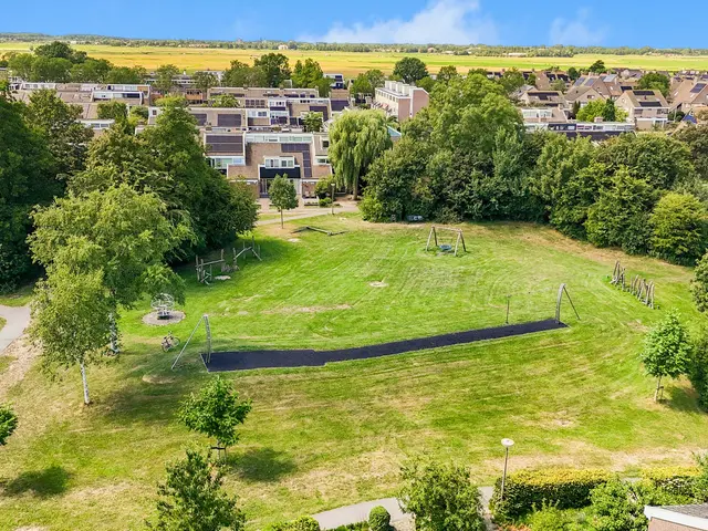 Paltrokstraat 11, UITGEEST