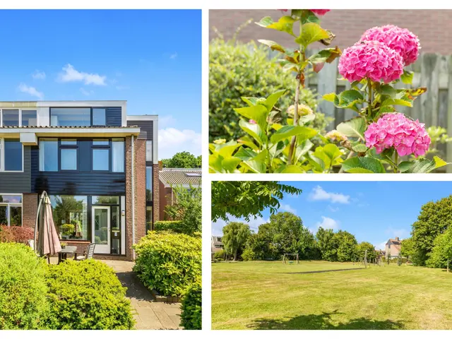 Paltrokstraat 11, UITGEEST