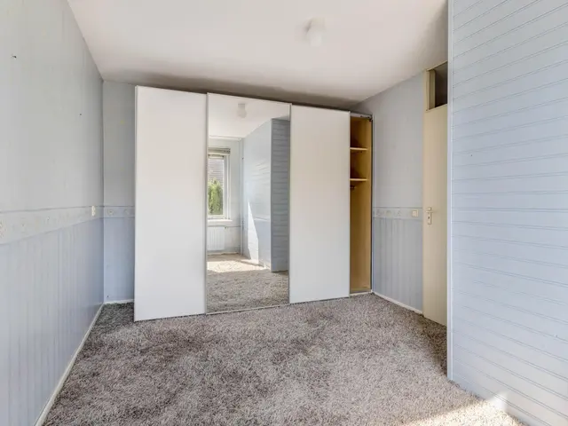 De Cnollenbijter 12, UITGEEST
