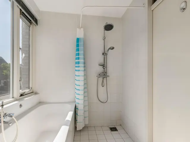 De Cnollenbijter 12, UITGEEST