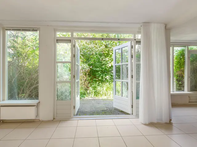 De Cnollenbijter 12, UITGEEST