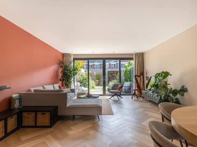 Paardenkamplaan 17, UITGEEST