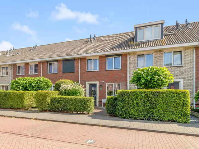 Paardenkamplaan 17, UITGEEST