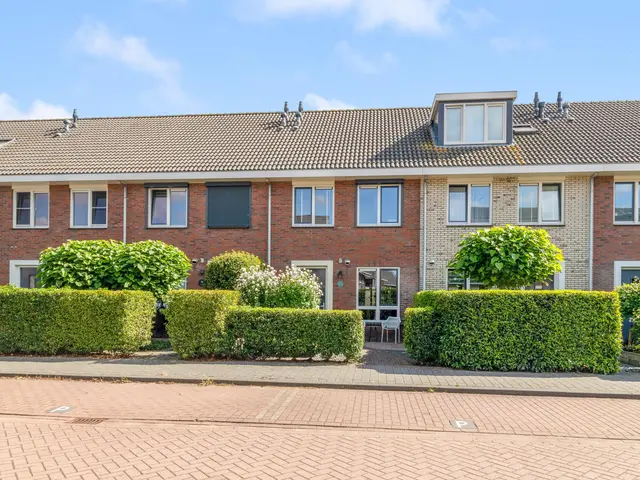 Paardenkamplaan 17, UITGEEST