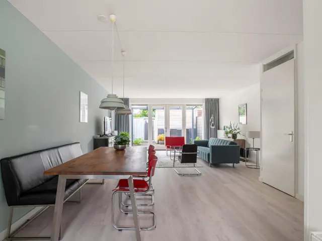 De Houtwal 20a, HEILOO