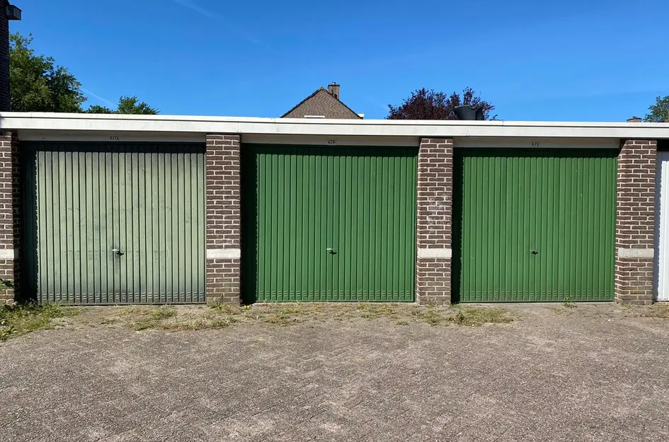 Prof ten Doesschatestraat 17F