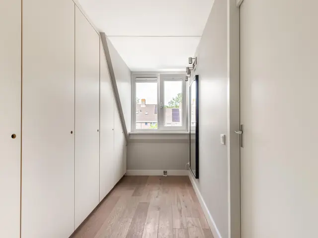 Bosrank 28, HEILOO