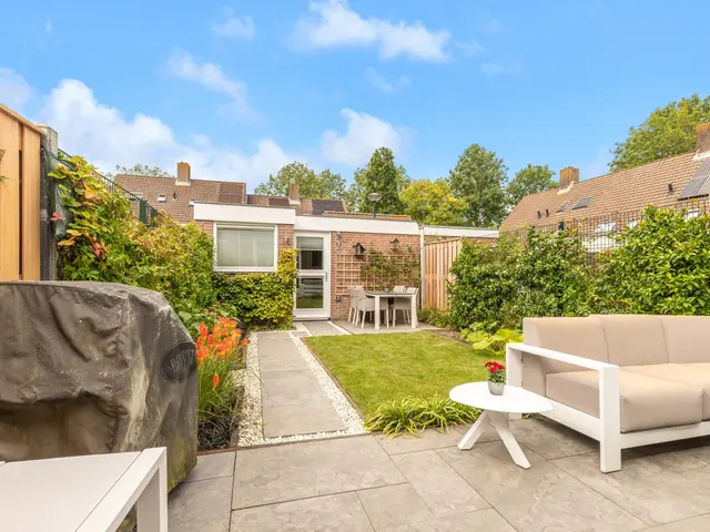 Bosrank 28, HEILOO