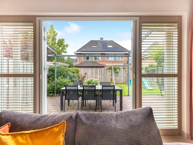 Aan de Kromme Sloot 54, UITGEEST