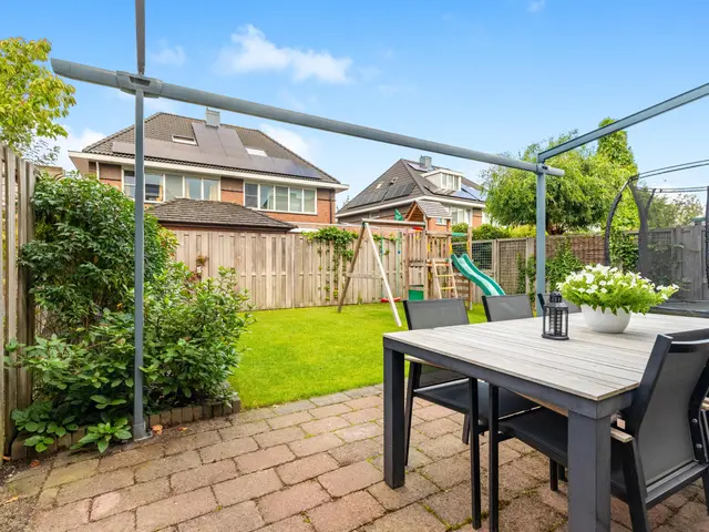 Aan de Kromme Sloot 54, UITGEEST