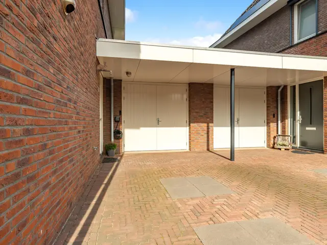 Aan de Kromme Sloot 54, UITGEEST