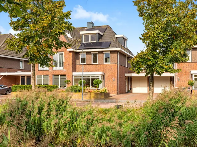 Aan de Kromme Sloot 54, UITGEEST