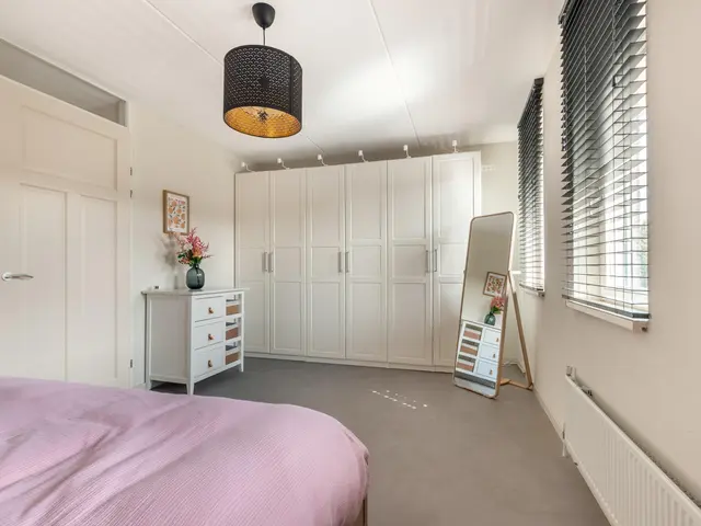 Aan de Kromme Sloot 54, UITGEEST