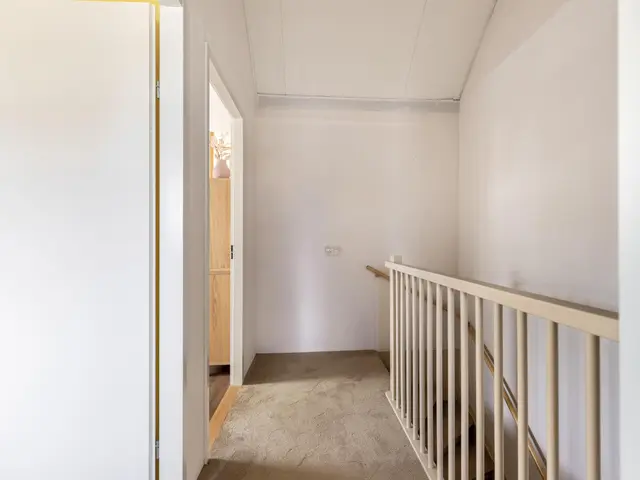 Aan de Kromme Sloot 54, UITGEEST