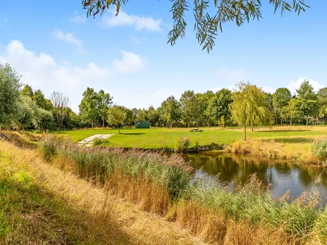 Aan de Kromme Sloot 54, UITGEEST