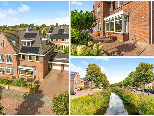 Aan de Kromme Sloot 54, UITGEEST