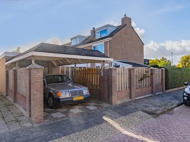 Brahmslaan 16, AKERSLOOT