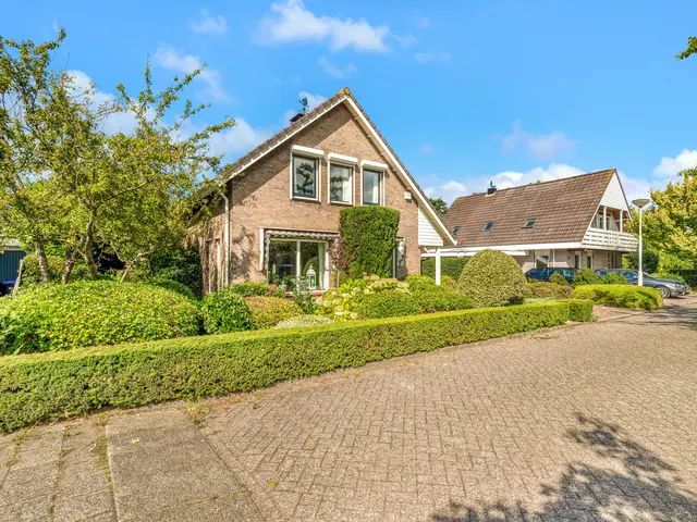 Kamperfoelie 24, HEEMSKERK