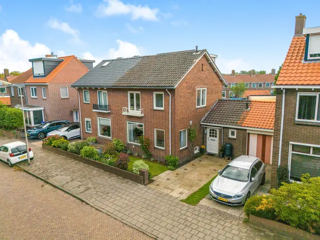Duinvlietstraat 10, VELSEN-NOORD