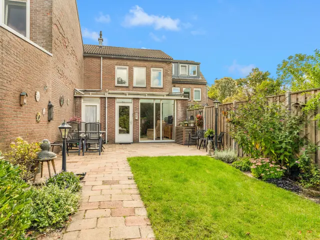 Lindenlaan 107, CASTRICUM