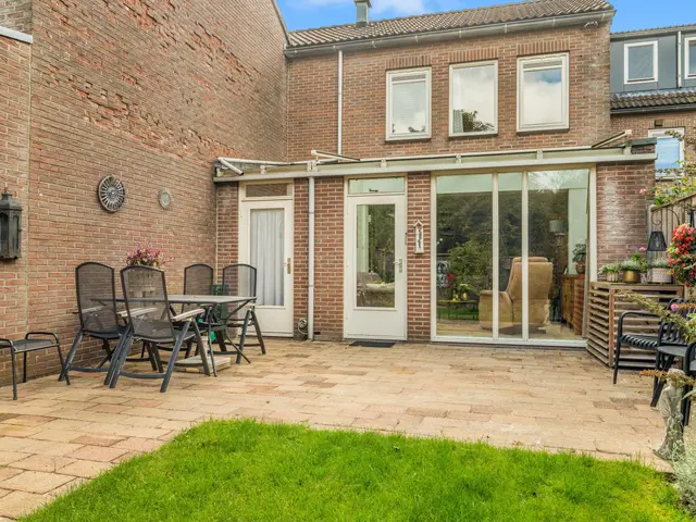 Lindenlaan 107, CASTRICUM