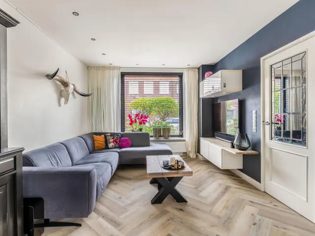 JW van Veenstraat 3, HEEMSKERK