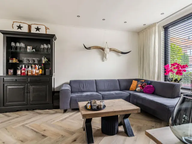 JW van Veenstraat 3, HEEMSKERK