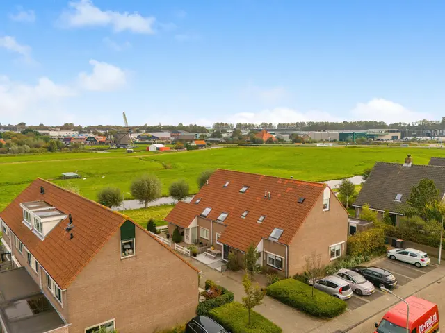 De Grote Weid 52, UITGEEST