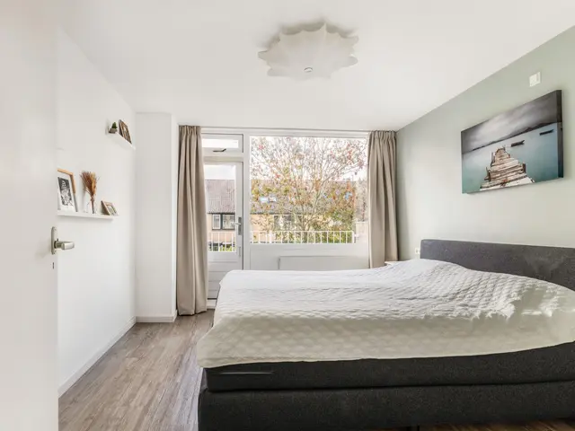 Vrijburglaan 23, UITGEEST