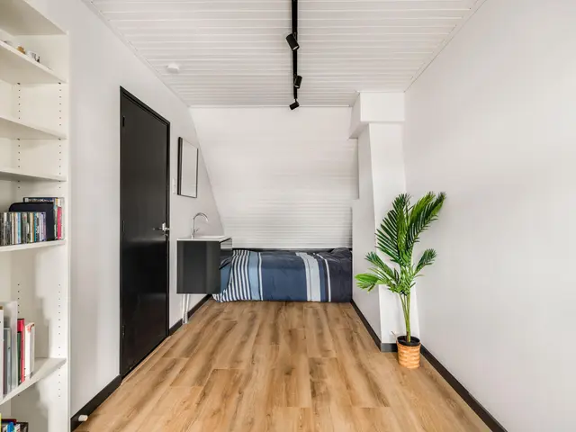 Vrijburglaan 23, UITGEEST