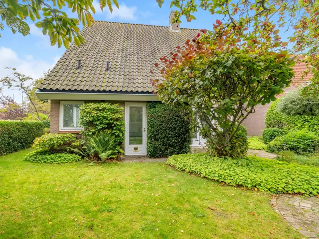 De Witte Hoofden 5, UITGEEST