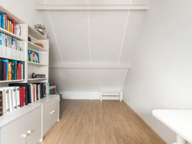 De Witte Hoofden 5, UITGEEST
