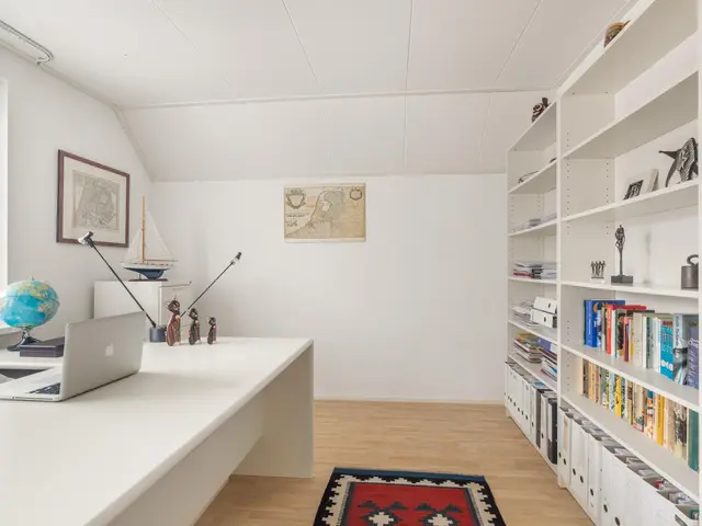 De Witte Hoofden 5, UITGEEST