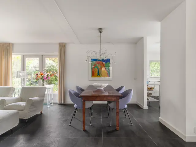 De Witte Hoofden 5, UITGEEST